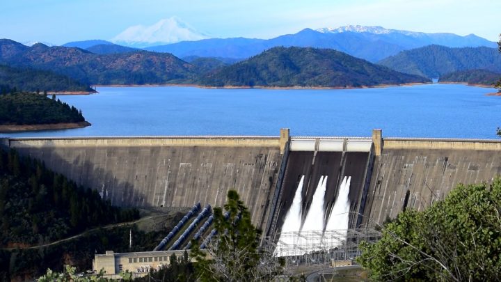 Choice of site and type of dam