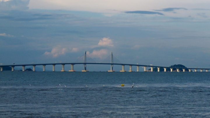 World’s longest sea bridge opens between hong kong and china