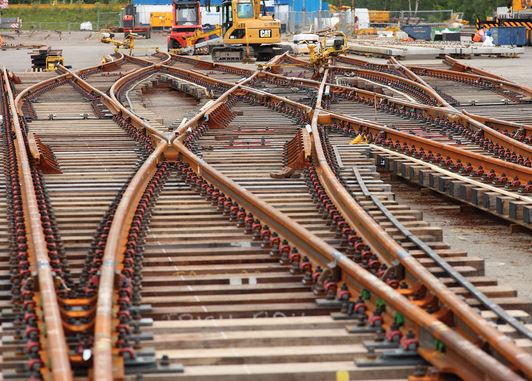 Railway Switch and Crossings – How train change the track?
