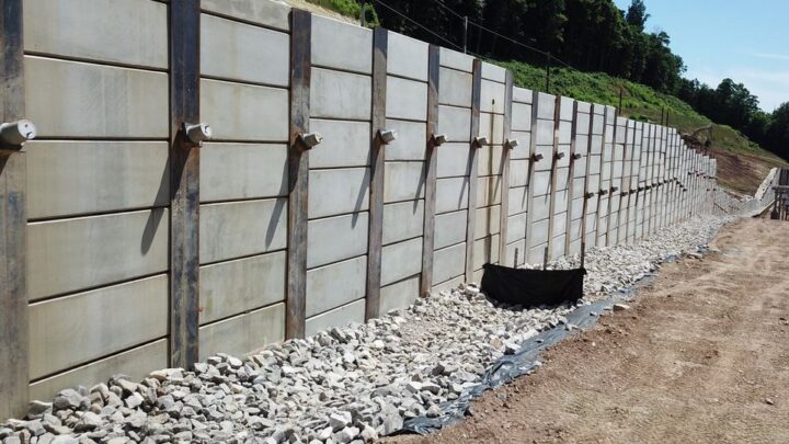 What is a Retaining Wall ? Types of Retaining Walls